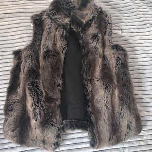 Fur vest